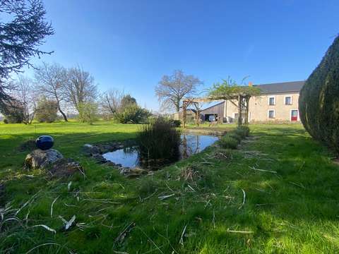 Longère et corps de ferme 9 pièces