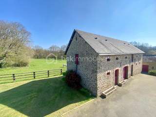 Longère et corps de ferme 7 pièces