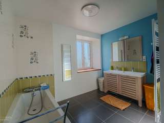 Longère et corps de ferme 7 pièces