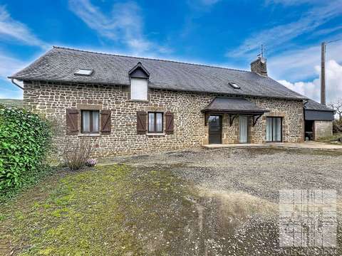 Longère et corps de ferme 7 pièces Saint-Denis-de-Gastines 53