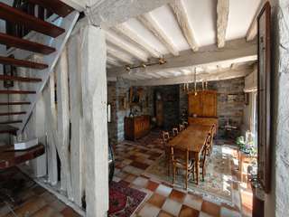 Longère et corps de ferme 10 pièces