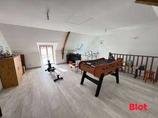 Longère et corps de ferme 8 pièces