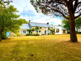 Longère et corps de ferme 10 pièces