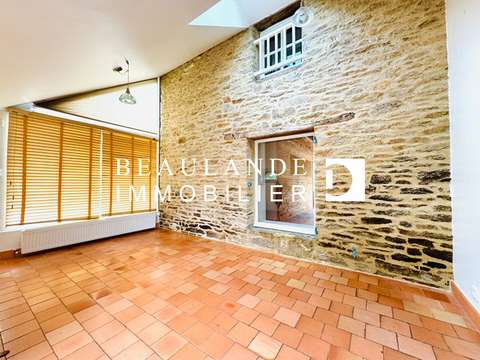 Longère et corps de ferme 10 pièces