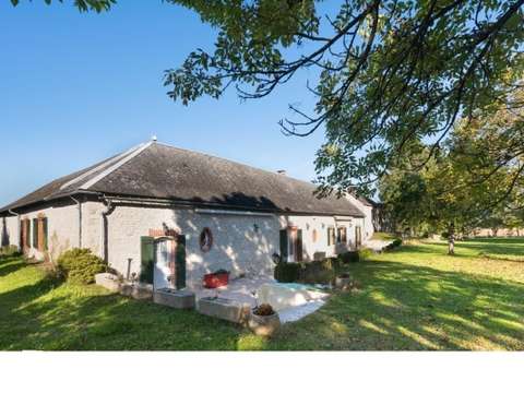 Longère et corps de ferme 15 pièces