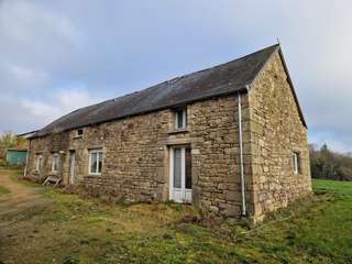 Longère et corps de ferme 2 pièces