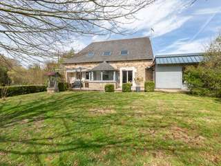 Longère et corps de ferme 6 pièces