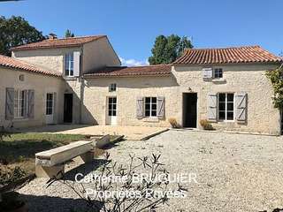 Longère et corps de ferme 8 pièces