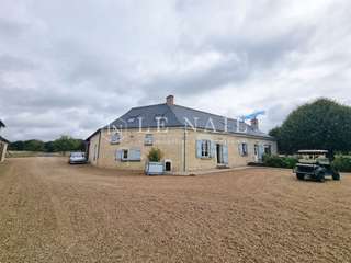 Longère et corps de ferme 15 pièces