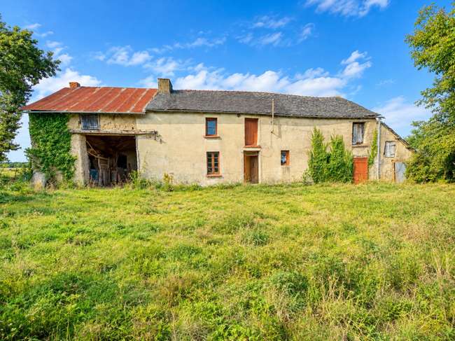Maison 1 pièce 100 m² · à Trémorel · 100 m² · 37 700 €