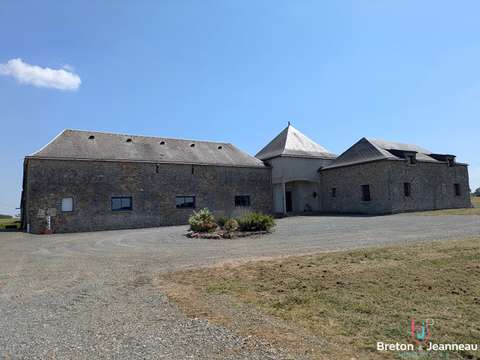 Longère et corps de ferme 7 pièces