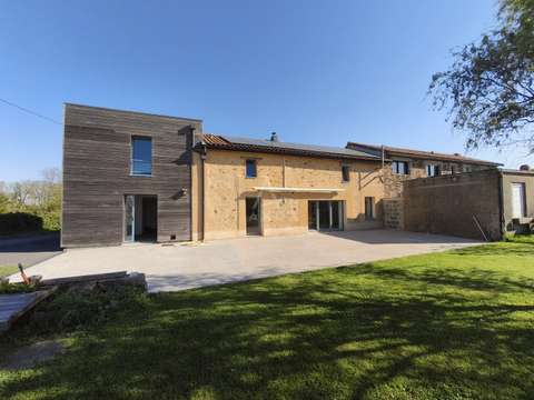 Longère et corps de ferme 6 pièces Vallet 44