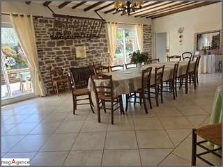 Longère et corps de ferme 10 pièces