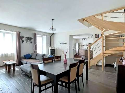 Longère et corps de ferme 7 pièces Vitré 35