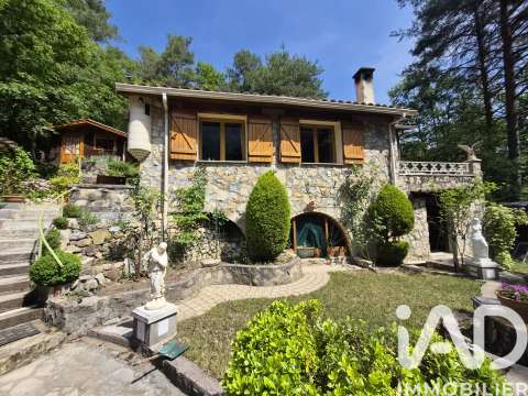 Vente maison 4 pièces Aiglun 06