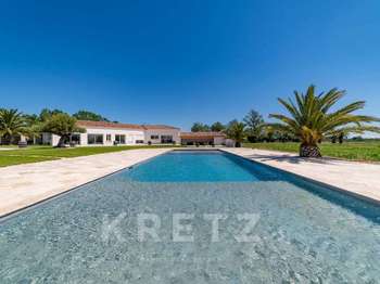 Vente maison 10 pièces Aigues-Mortes 30