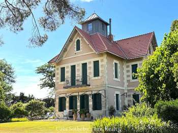Vente Maison 8 chambresAigues-Mortes