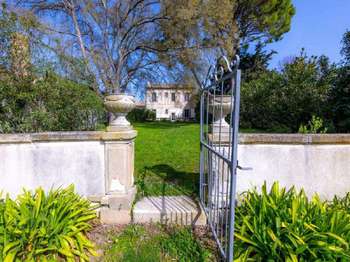 Vente maison 8 pièces Aigues-Vives 30