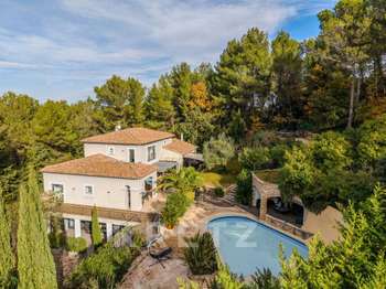 Vente Maison 5 chambresAix-en-Provence
