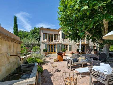 Vente maison 8 pièces Aix-en-Provence 13