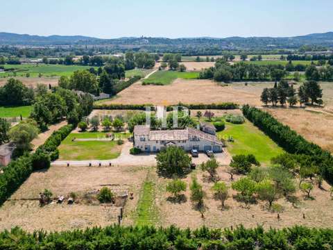 Vente maison 19 pièces Aix-en-Provence 13