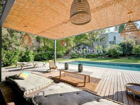 Vente maison 8 pièces Aix-en-Provence 13