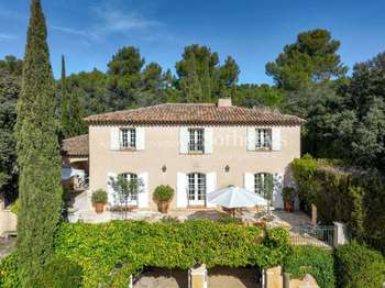 Vente maison 8 pièces Aix-en-Provence 13