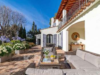 Vente maison 8 pièces Aix-en-Provence 13