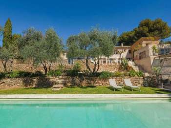 Vente Maison 9 piècesAix-en-Provence