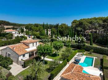Vente Maison 5 piècesAix-en-Provence