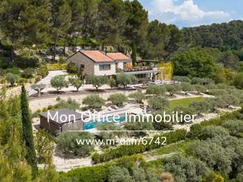 Maison 8 pièces 340 m² · à Aix-en-Provence · 340 m² · 3 990 000 €
