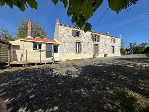 Vente maison 6 pièces Aizenay 85