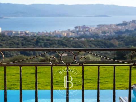 Vente maison 7 pièces Ajaccio 2A