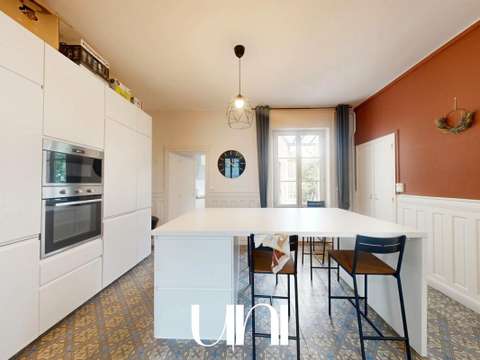 Vente maison 8 pièces