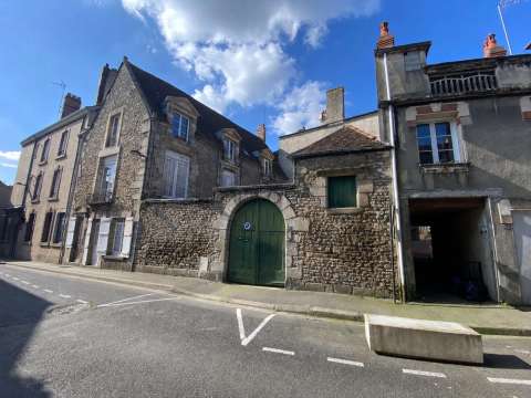 Vente maison 6 pièces Alençon Centre - Montsort 61