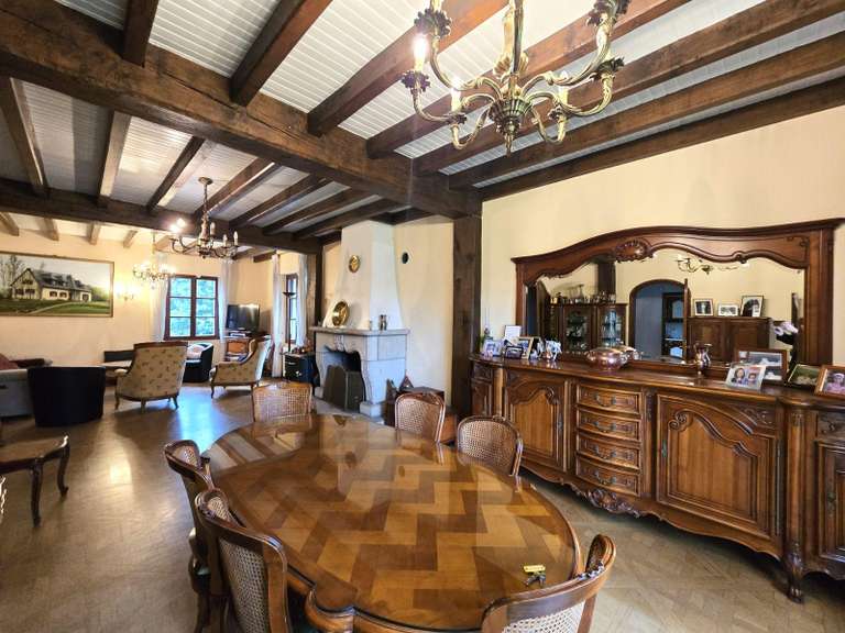 Vente maison 8 pièces