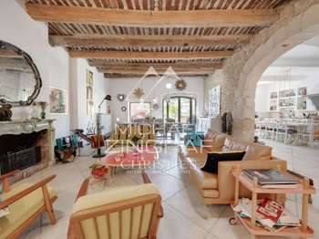 Vente maison 9 pièces Alleins 13
