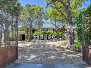Vente maison 9 pièces Alleins 13