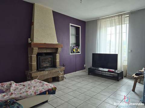 Vente maison 6 pièces Ambrières-les-Vallées 53