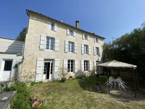 Vente maison 6 pièces Angeac-Charente 16