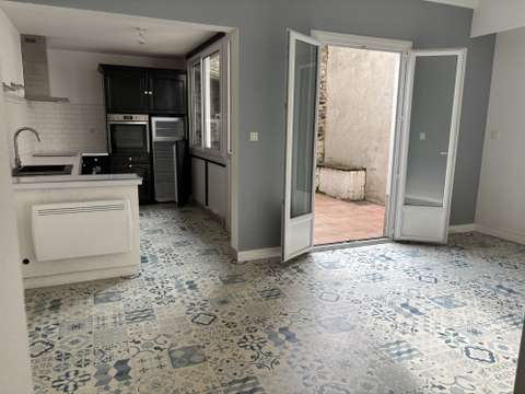 Vente maison 5 pièces Angers Saint-Serge 49