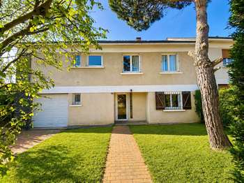 Vente maison 10 pièces Angers Saint-Serge 49