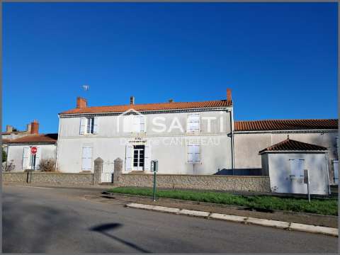 Vente maison 9 pièces Angles 85