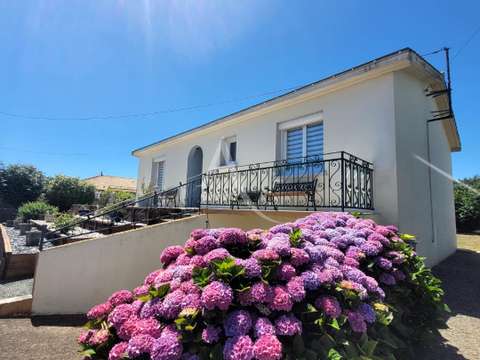 Vente maison 6 pièces Angles 85