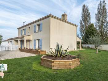 Vente maison 6 pièces Angles 85