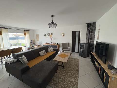 Vente maison 4 pièces Angliers 17