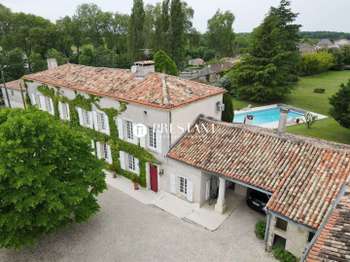 Vente maison 10 pièces Angoulême 16