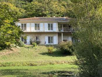 Vente maison 7 pièces Angoulême 16