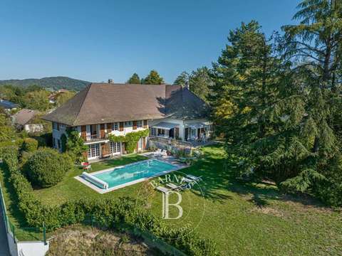 Vente maison 11 pièces Annecy-le-Vieux 74