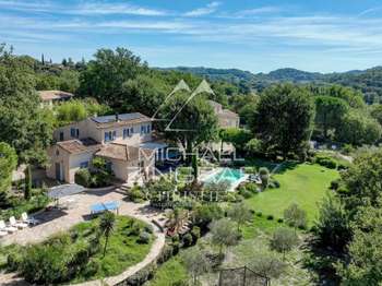 Vente maison 9 pièces Ansouis 84